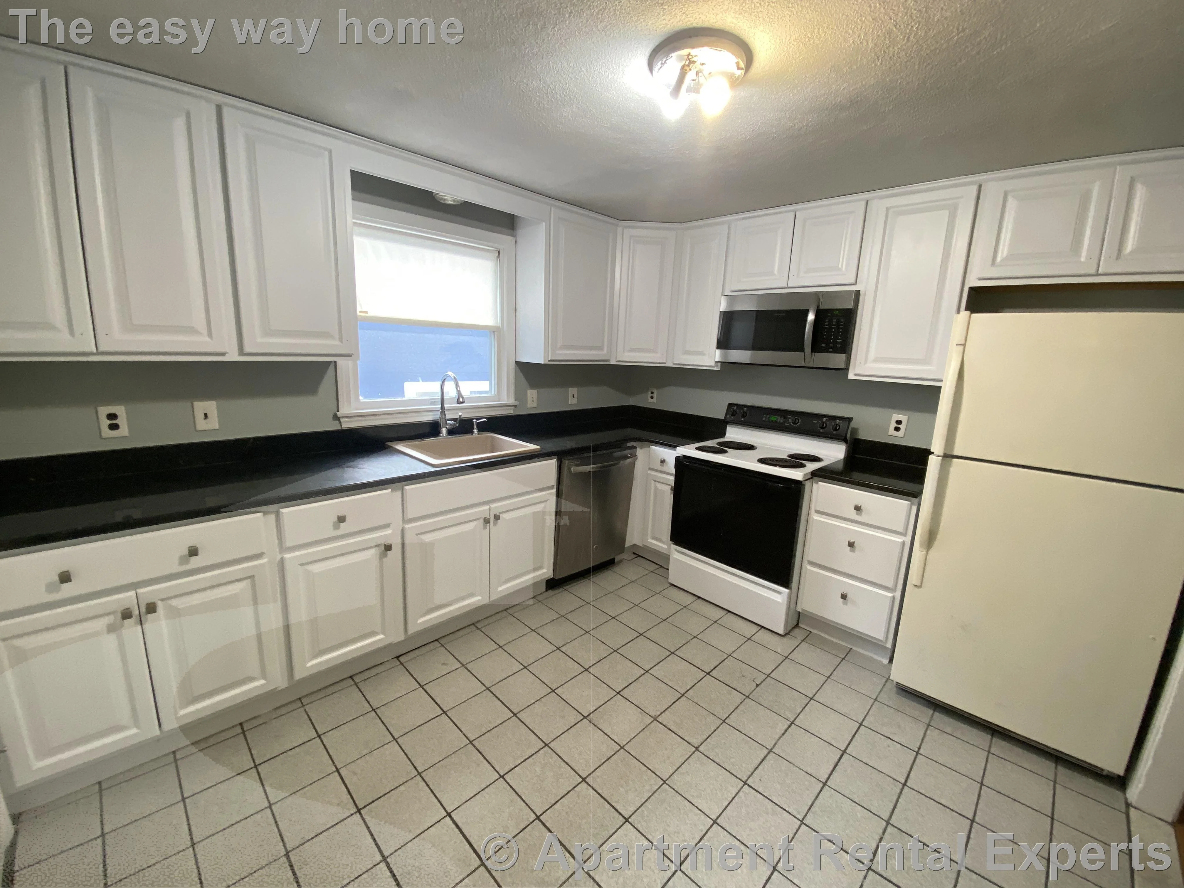 92 Sylvia St, Arlington Heights