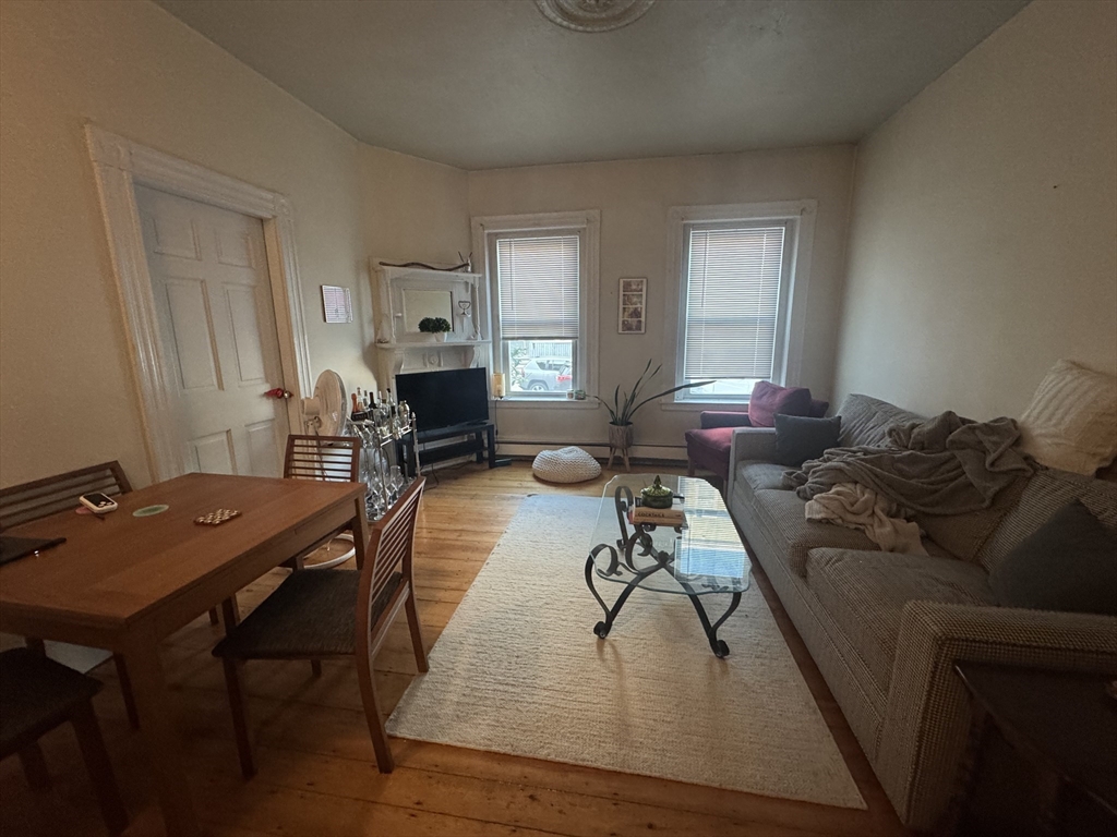 111 H St, South Boston