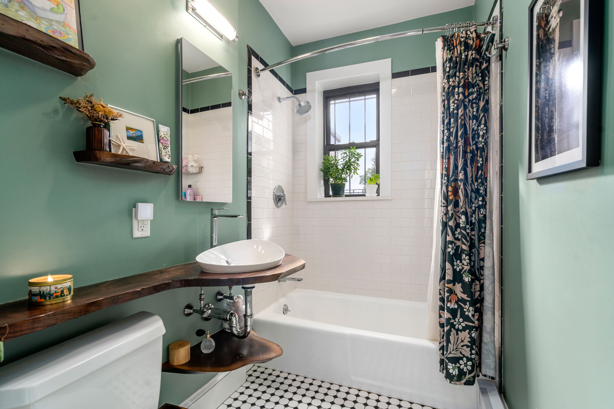 26 Medfield St, Fenway