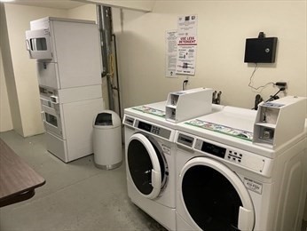 71 E Nicholas Rd, Framingham