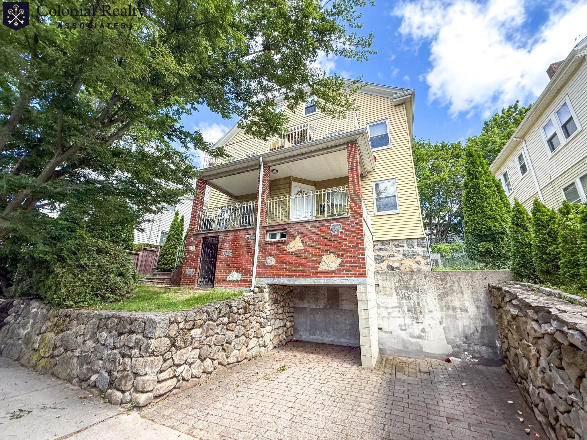 83 Putnam St, East Watertown