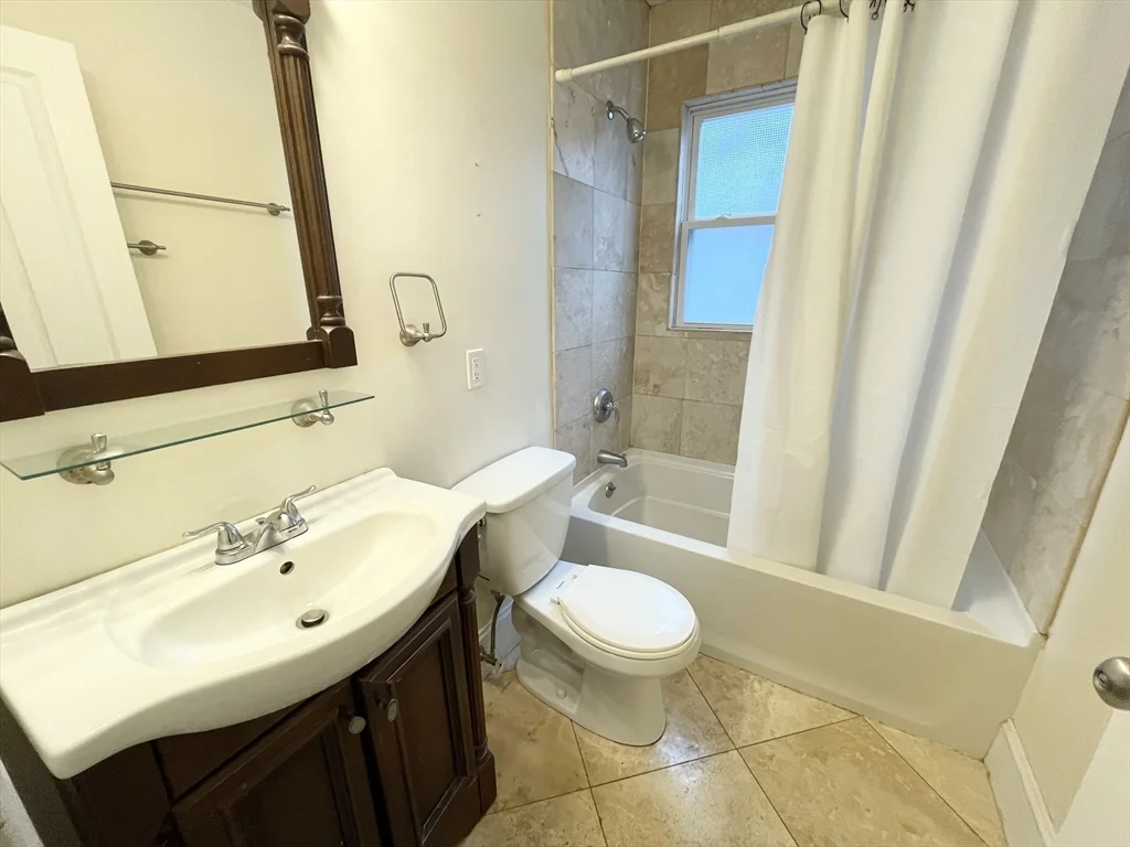 178 Hillside St, Mission Hill