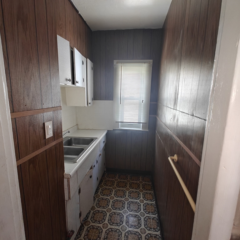 425 Chelmsford St, Lowell