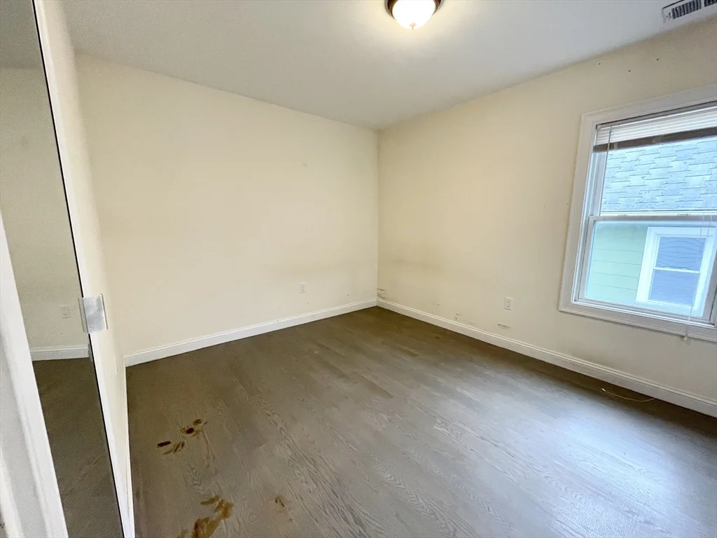 21 Iroquois, Mission Hill