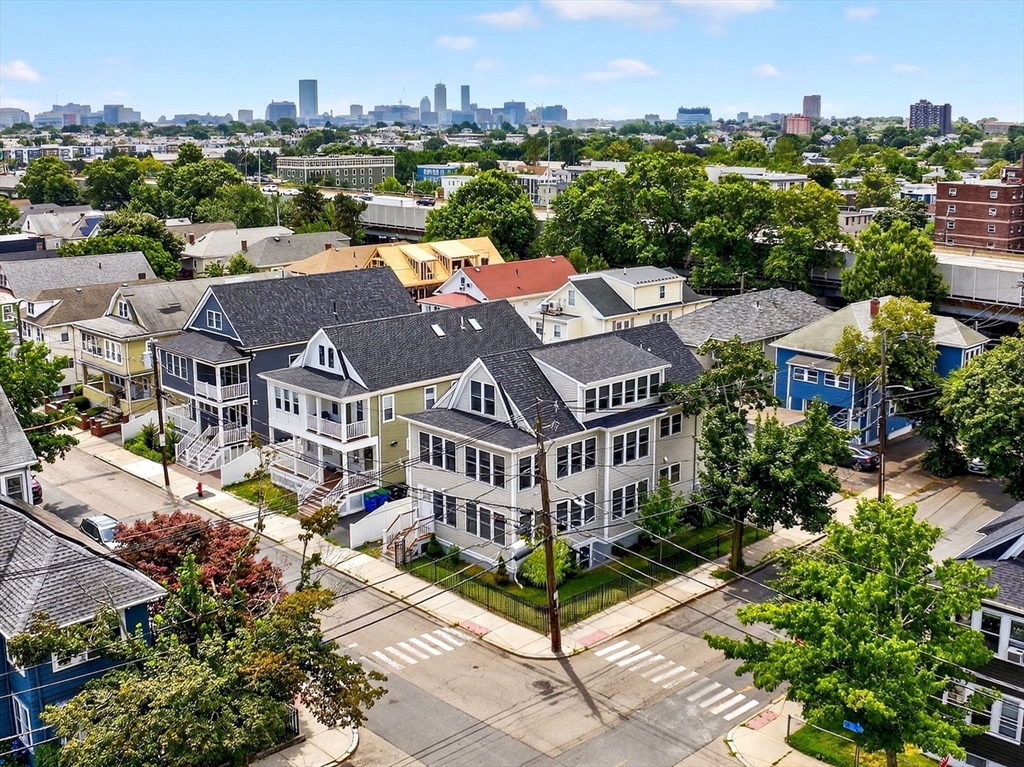 62 Governor Winthrop Rd, Ten Hills