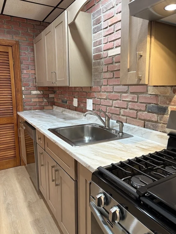 174 Adams St, Waltham