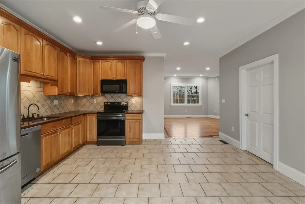 1327 Liberty, Braintree