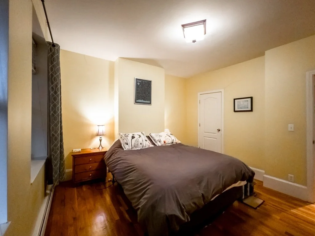 122 Day St, Jamaica Plain