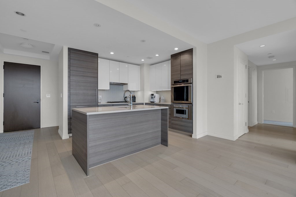 1 Franklin St, Midtown