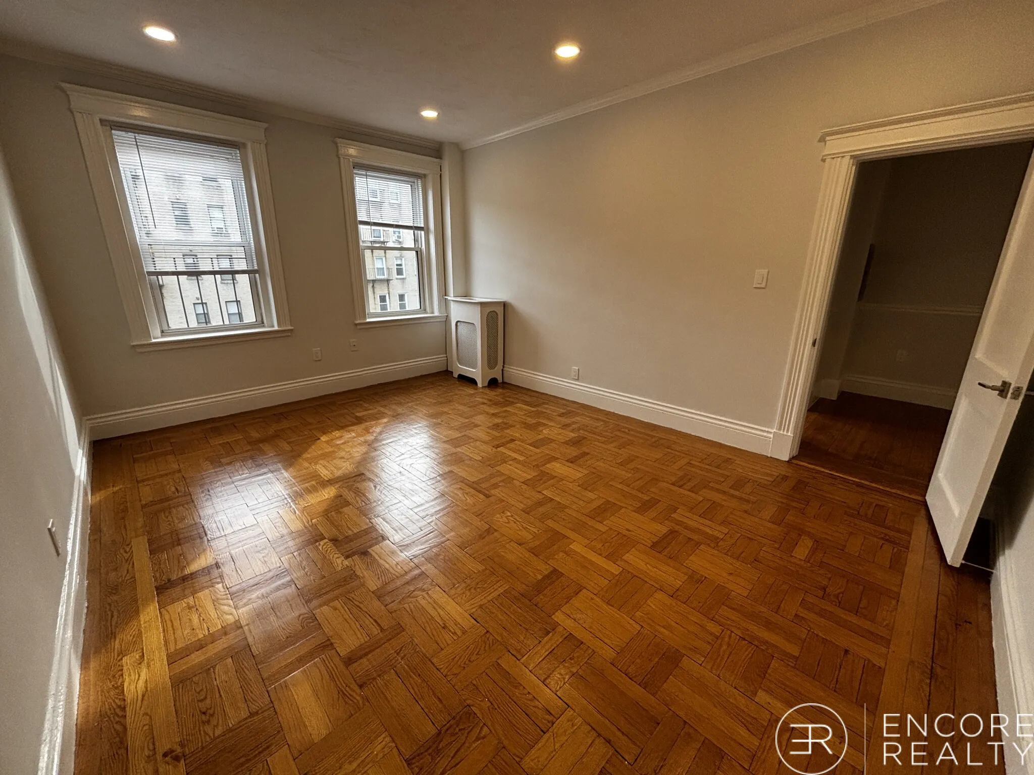 19 Peterborough St, Fenway