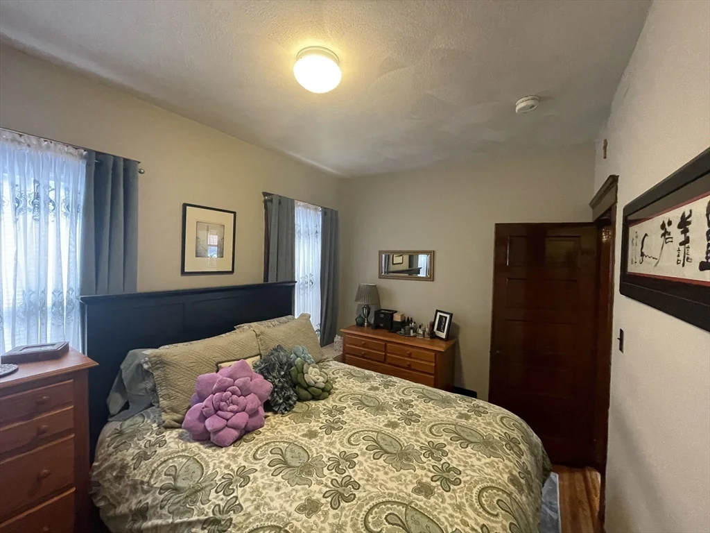 18 Oakland St, Wellington-Harrington