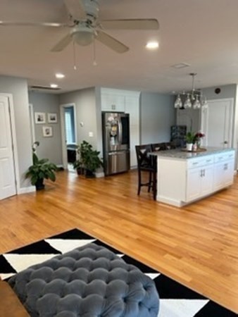 1093 Main St, South Weymouth