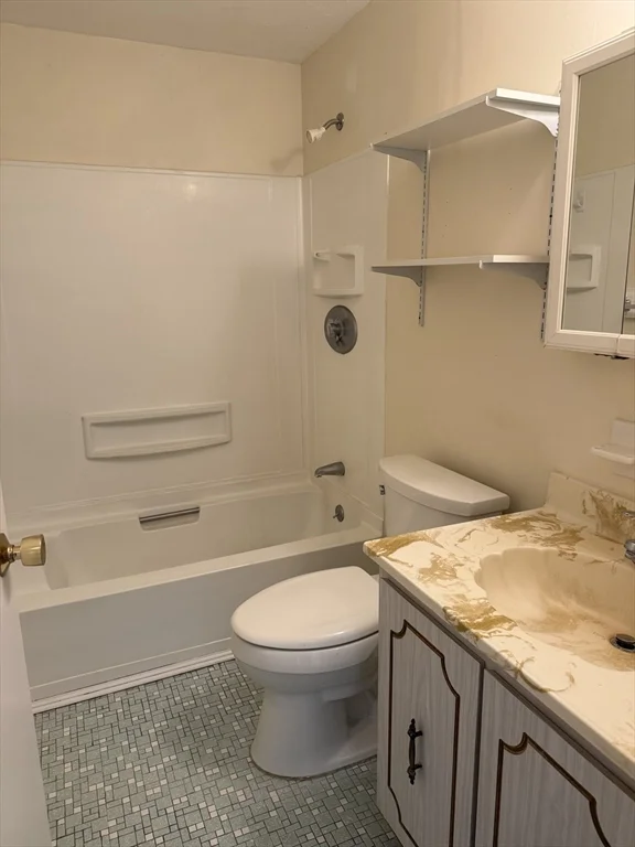310 Codman Hill Rd, Boxborough