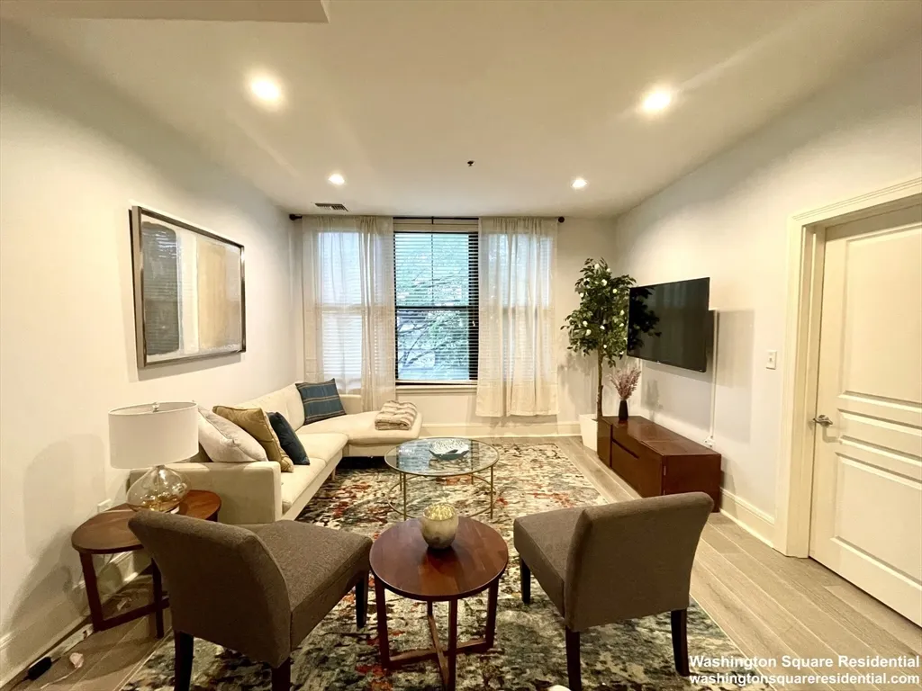 1387 Washington St, South End