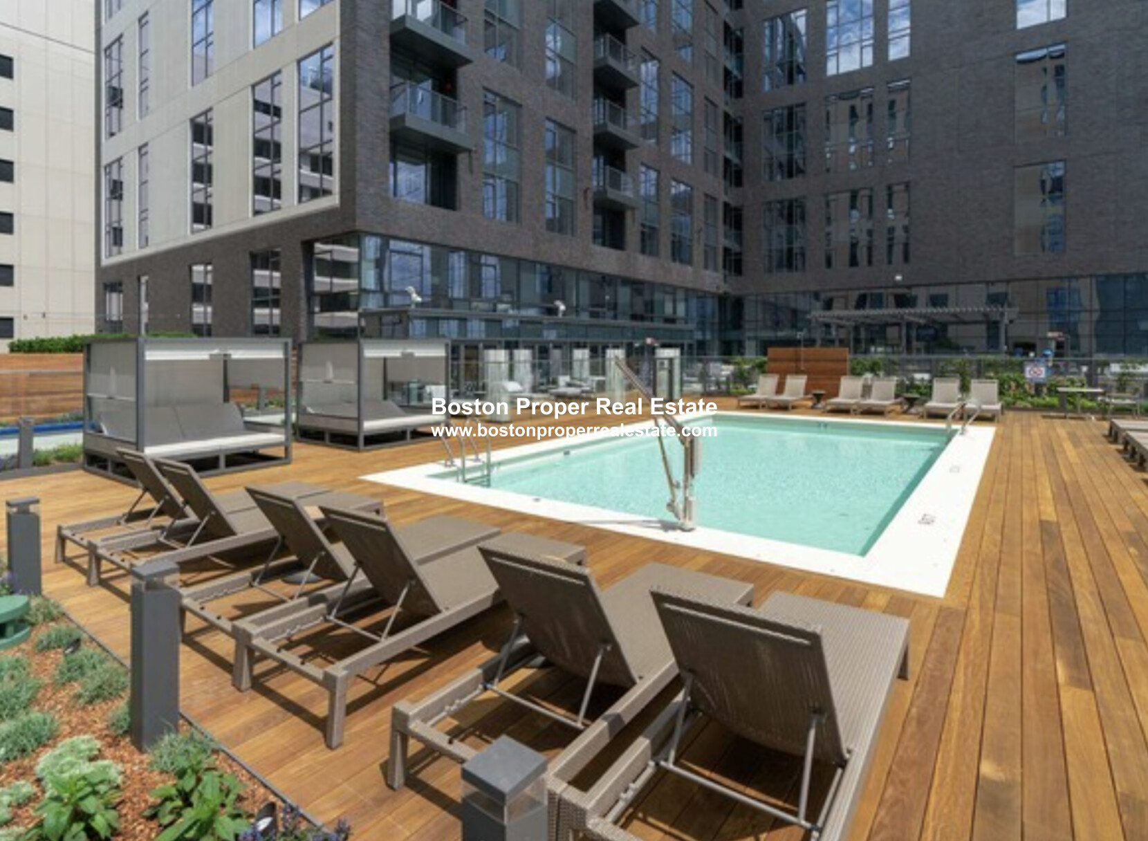 390 Harrison Ave, South End