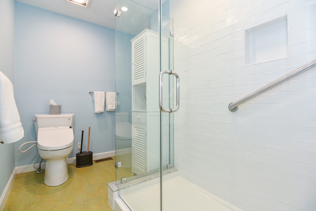 3 Abbot Ct, Marblehead