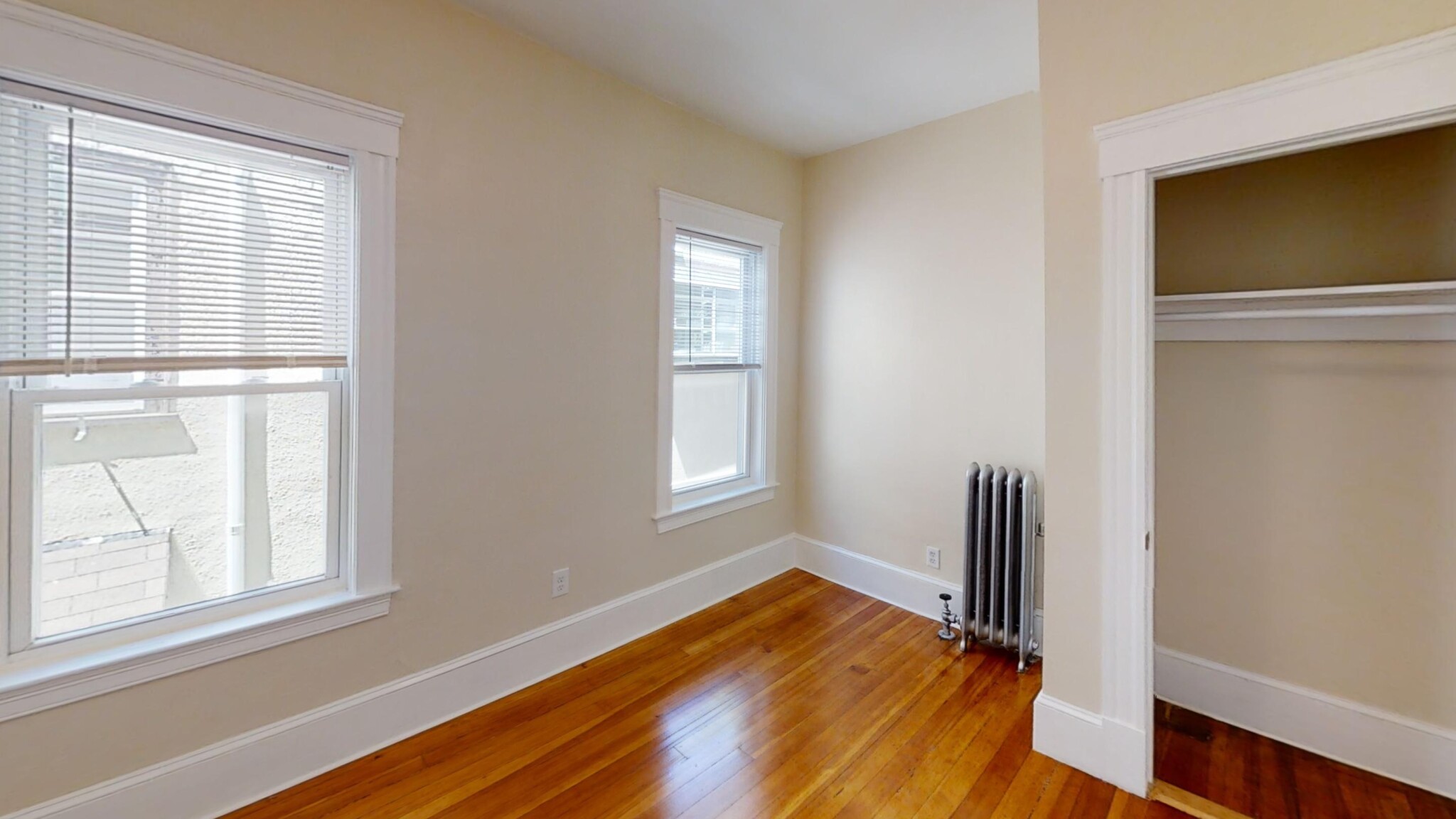 303 Tappan St, Washington Square