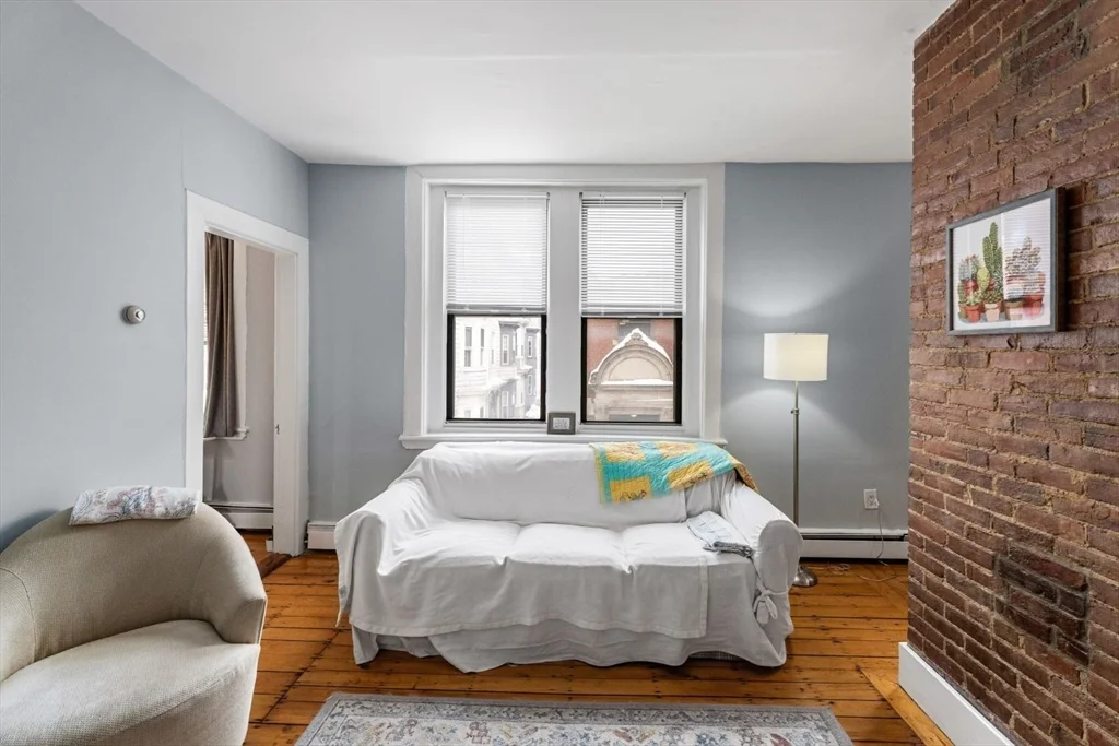 2 Pearl St, Charlestown