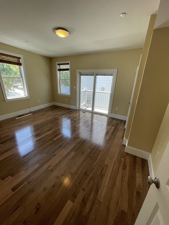 7 Wendell Pl, South Boston