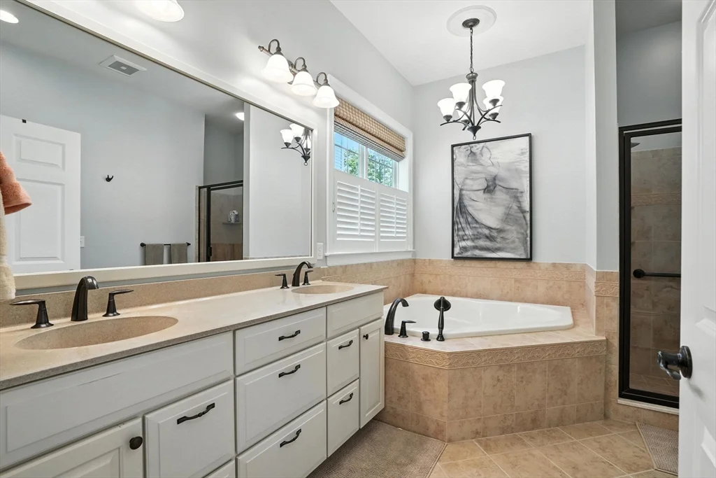 8 Skipping Stone, Plymouth