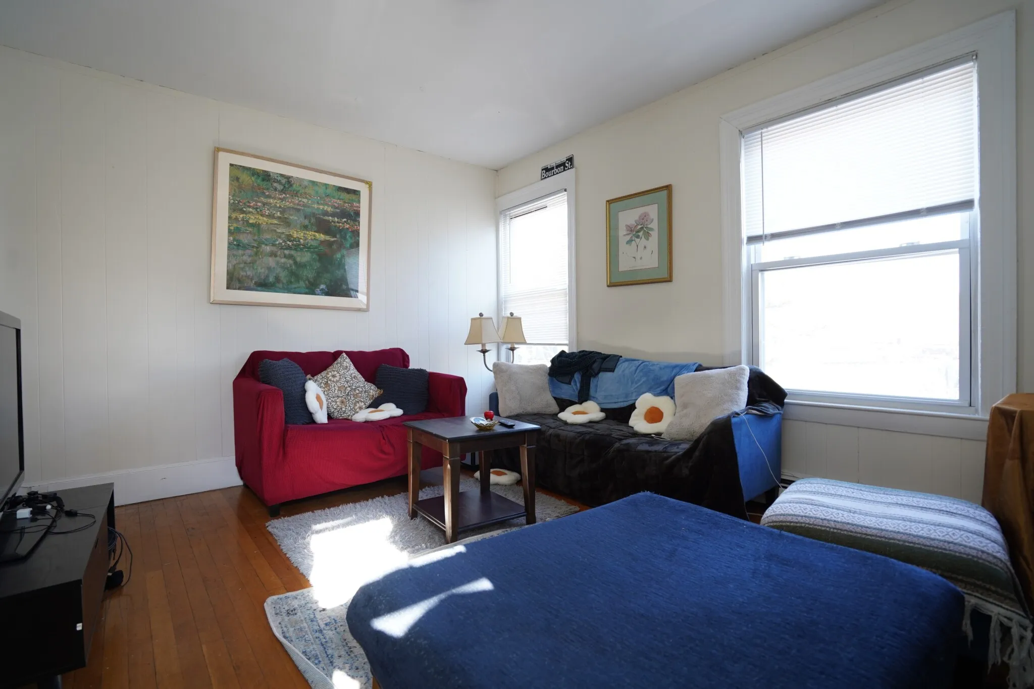 6 Ashford Ct, Allston