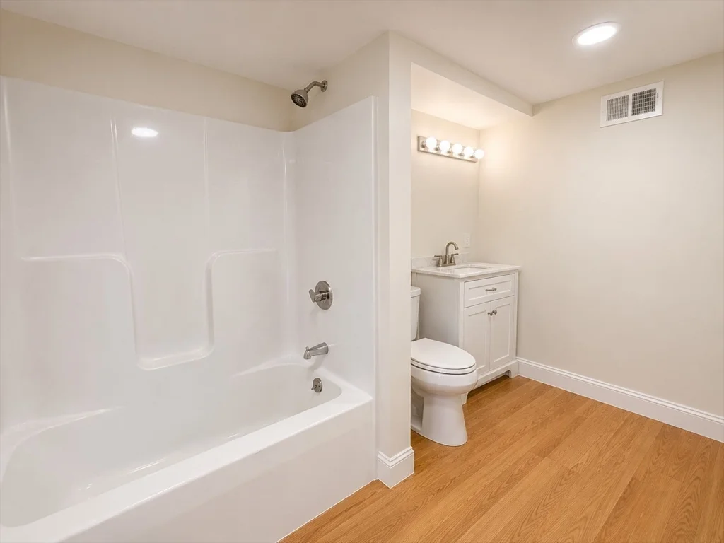 207 Wheeler, Methuen