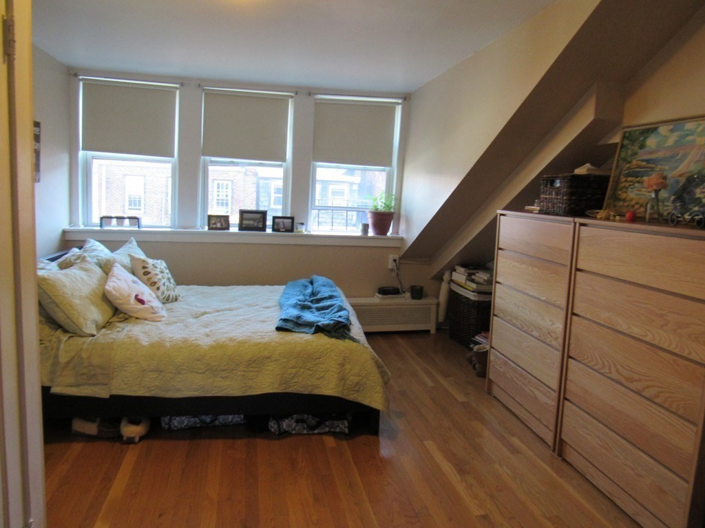 95 W Cedar St, Beacon Hill