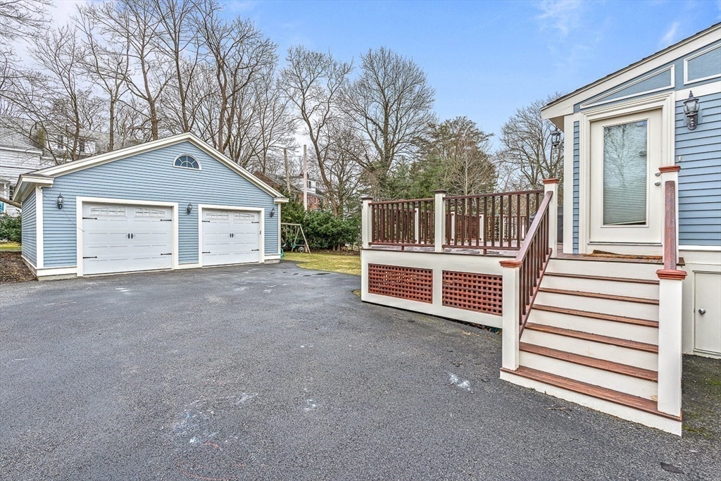 34 Glen Rd, Winchester