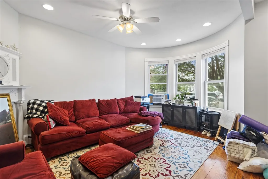 194 Emerson St, South Boston