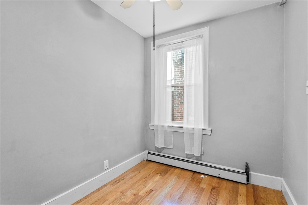 2 Powers Ct, North End