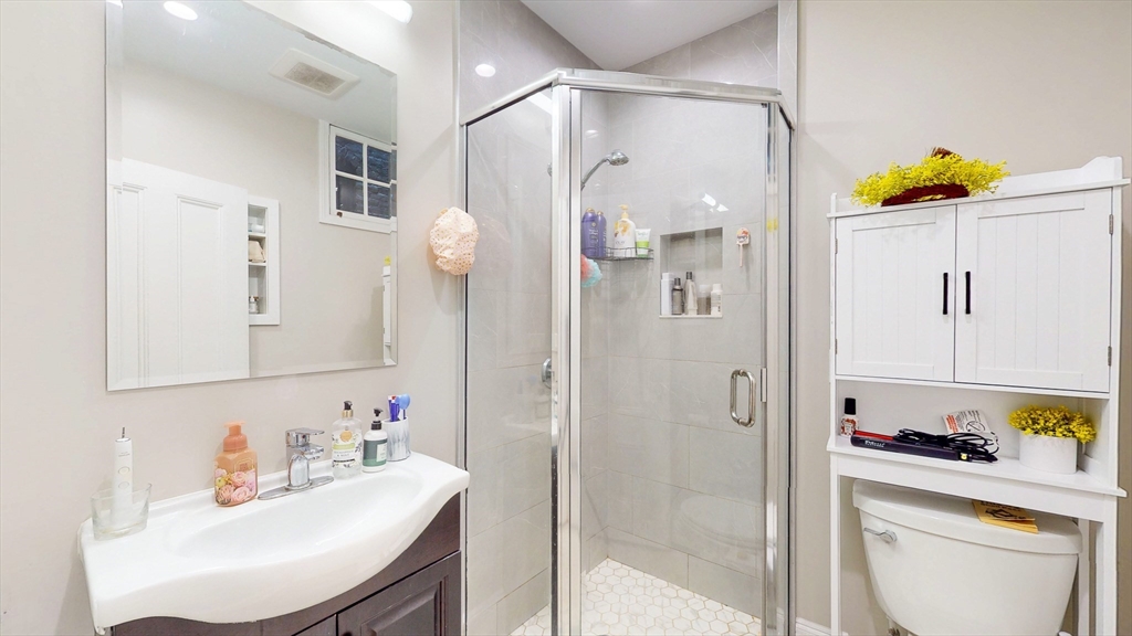 426 East 5th St, South Boston