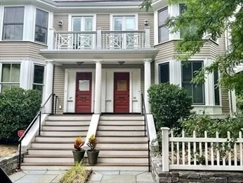 45 Magazine St, Cambridgeport