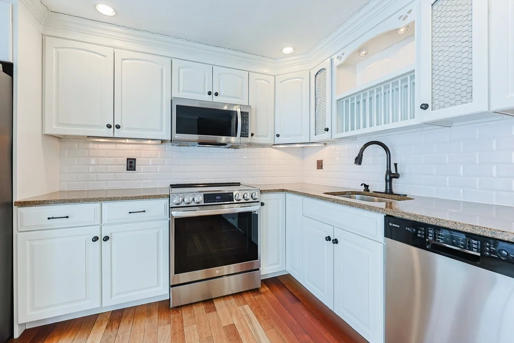 835 Mount Hope St, North Attleboro