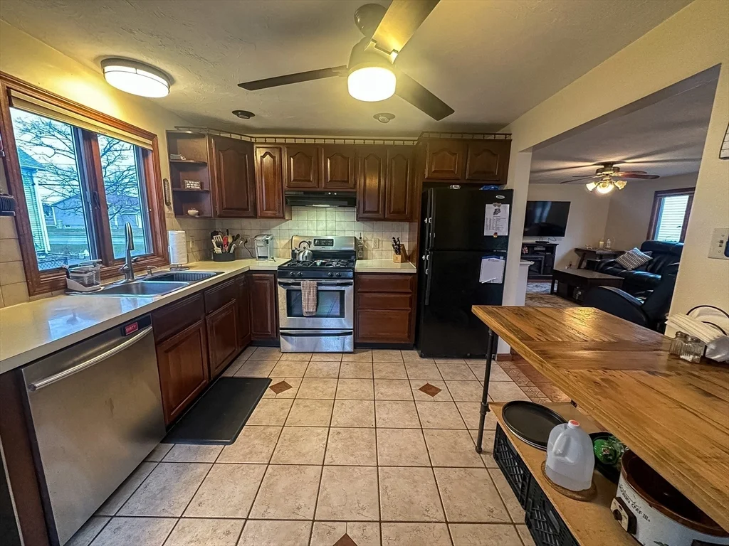 284 Washington St, Taunton