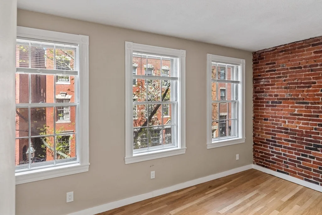 82 Phillips St, Beacon Hill