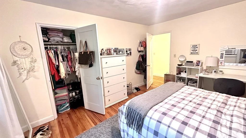 648 Washington St, Coolidge Corner