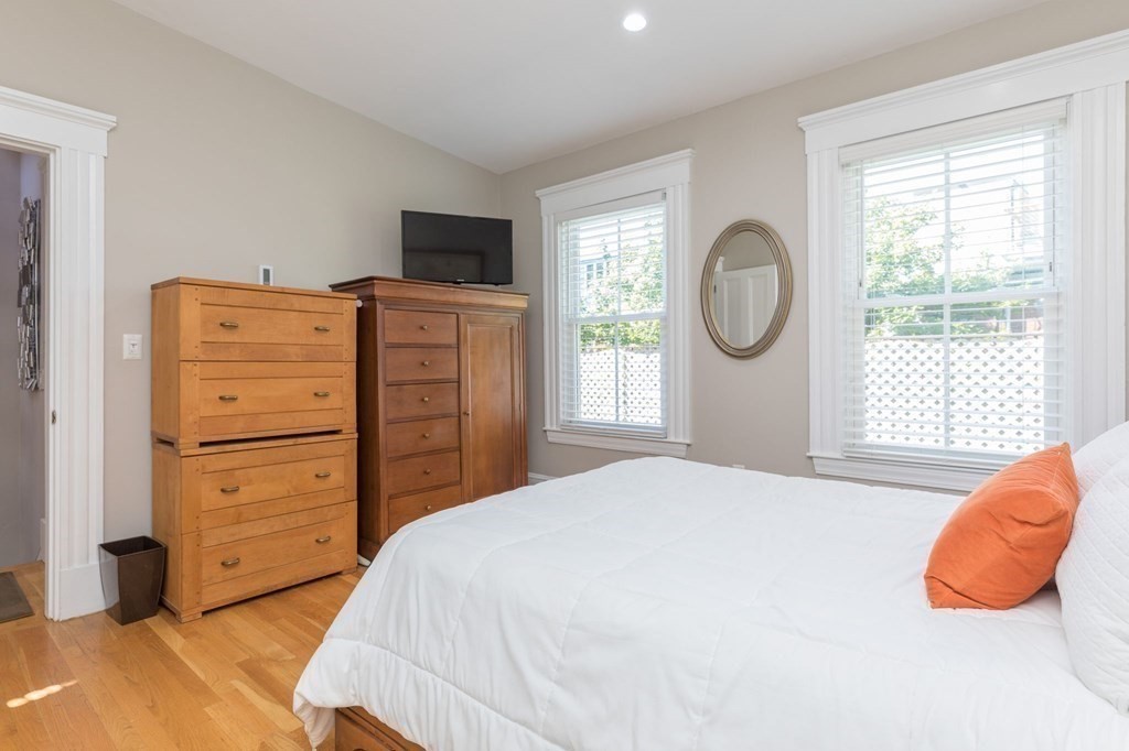 32 Milford, South End