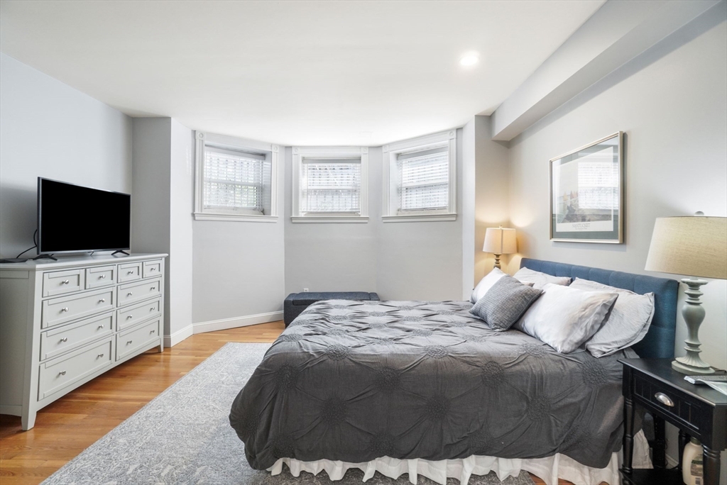 397 Marlborough St, Back Bay