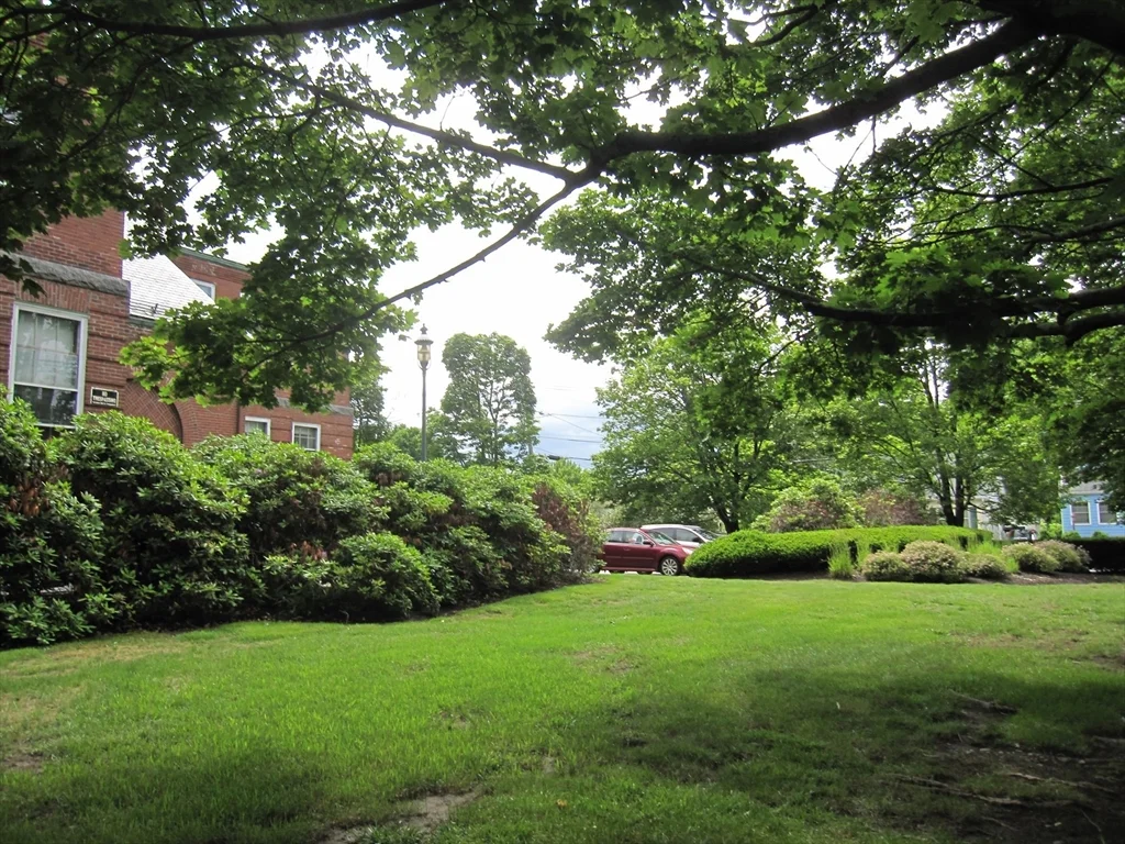 130 Beach St, Quincy