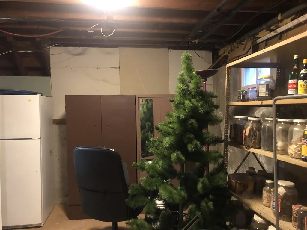 15 Sycamore Rd, Montrose