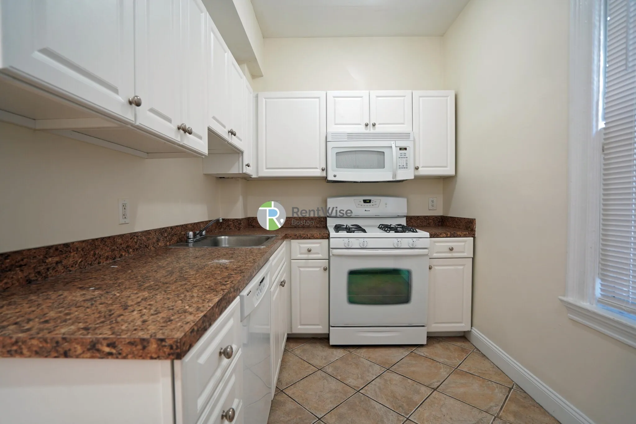 53 Ashford St, Allston