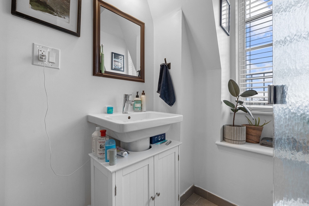 105 Broadway, Chelsea