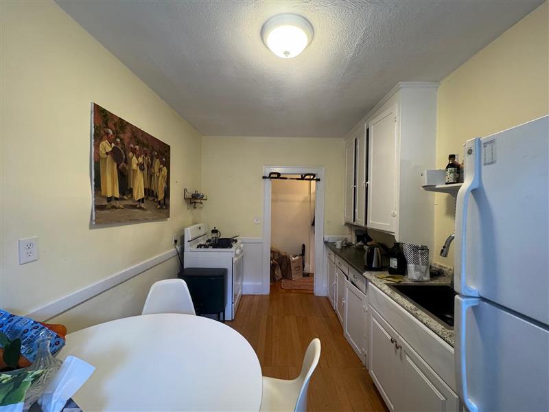 45 Kidder Ave, Powder House Square