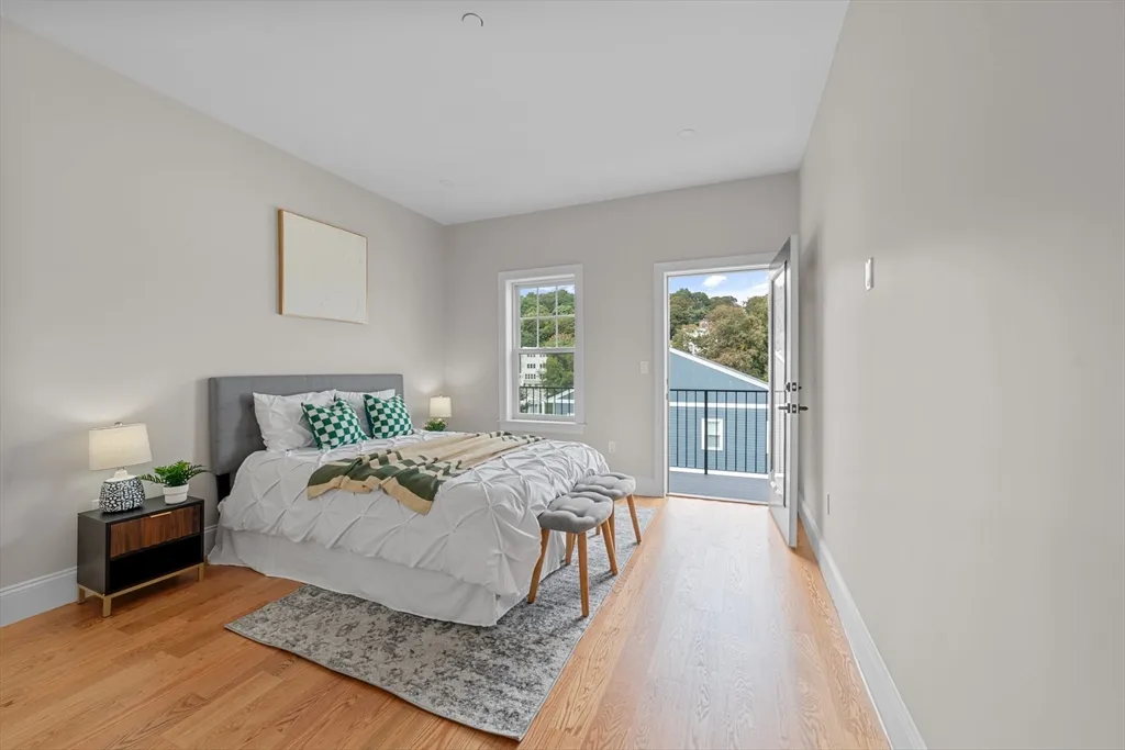 31 Boardman St, East Boston