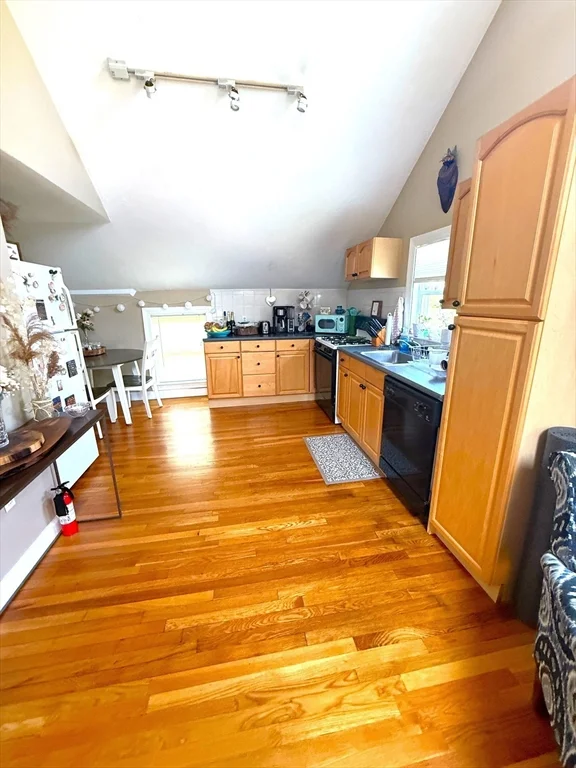 6 Skillings, Winchester