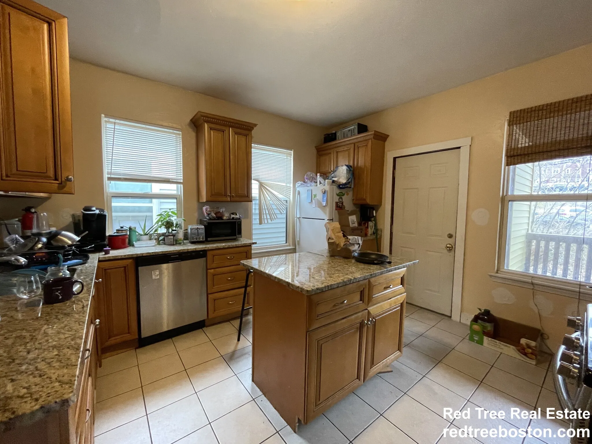 8 Eldora St, Mission Hill