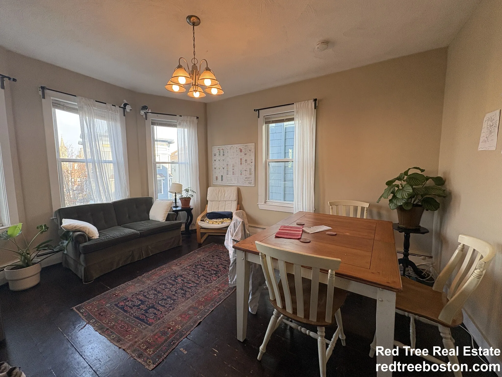 72 Hillside St, Mission Hill