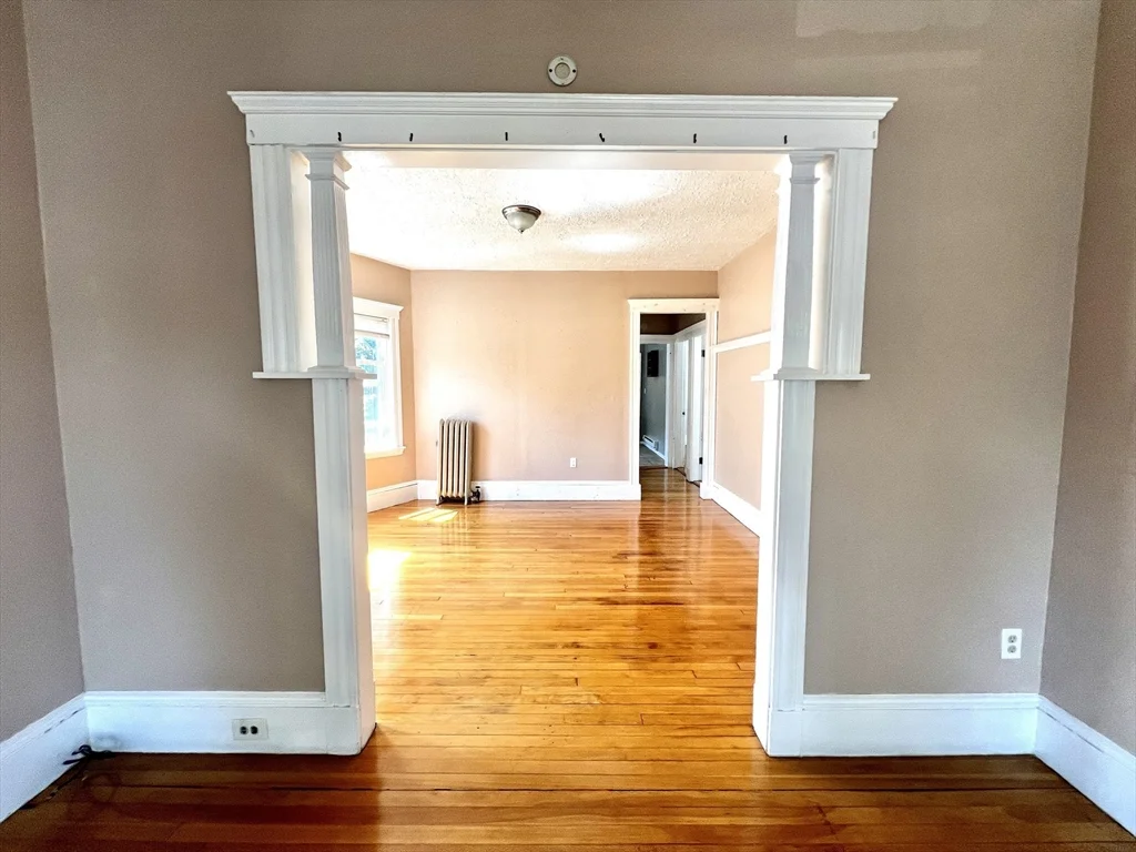 12 Bailey St, West Somerville