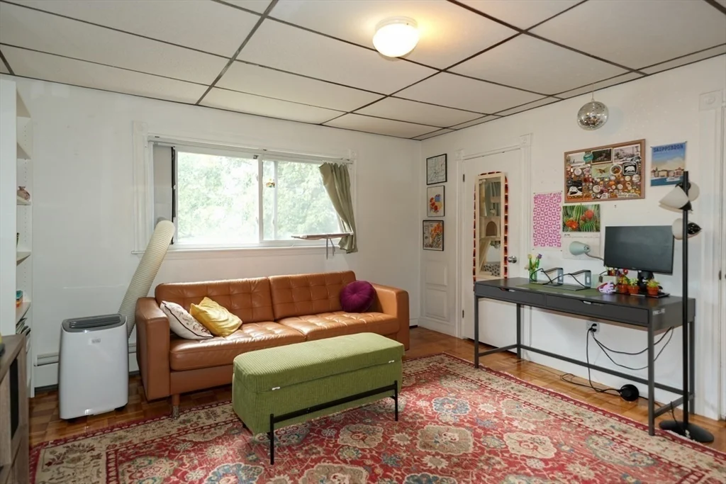 18 Summit Ave, Prospect Hill