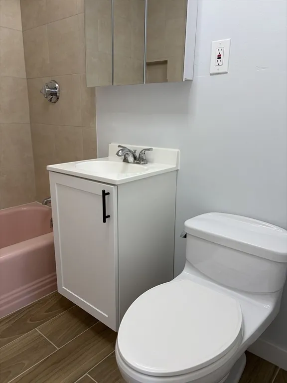 685 Moody St, Waltham